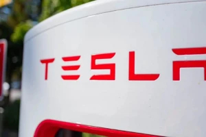 Tesla, bataryalarının tipini değiştiriyor